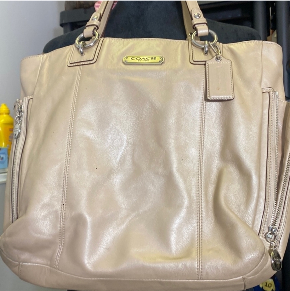 Coach Dooney & Bourke Juicy Couture Bag bundle